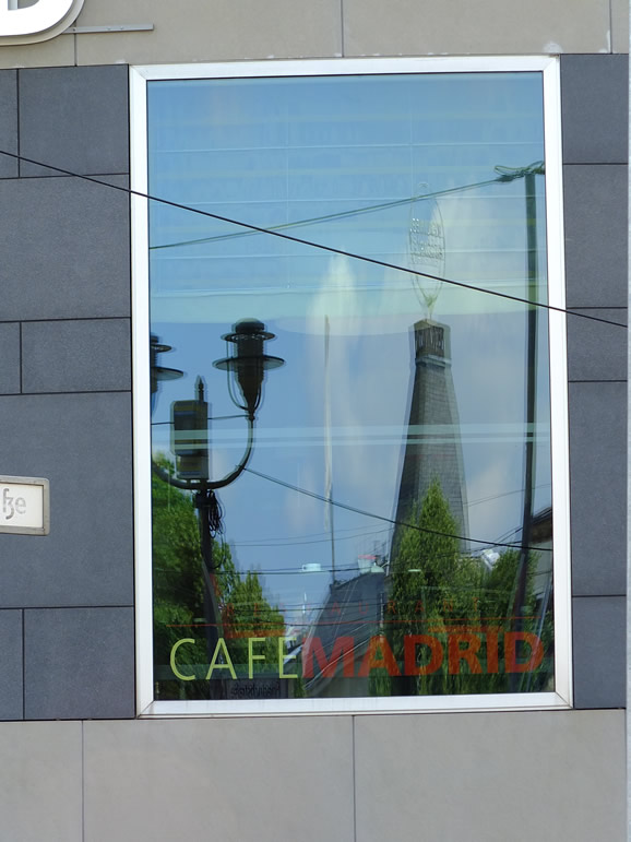 DSCF8336, Reflections, FriedrichStr, Berlin