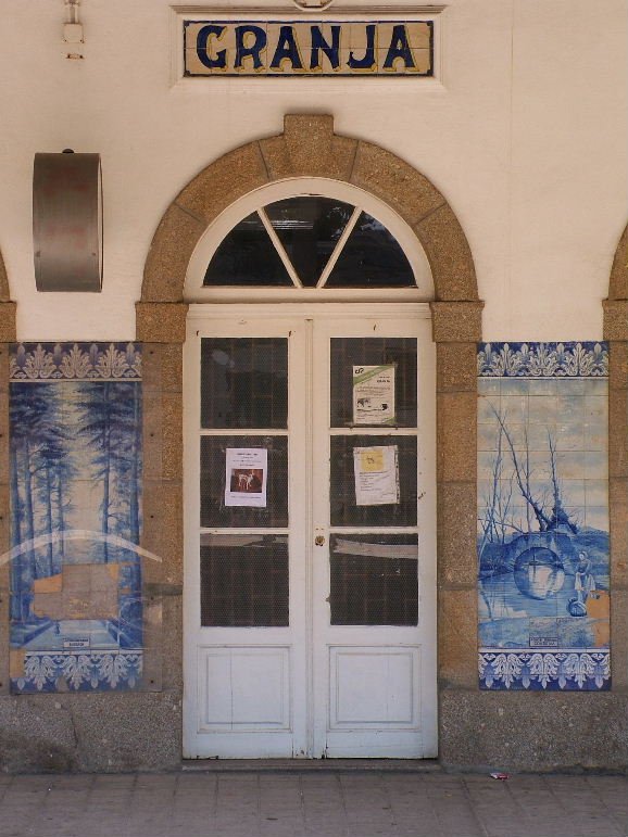Photo: Granja Railway Station