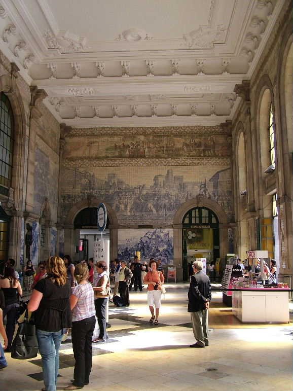 Photo: Porto Railway Station